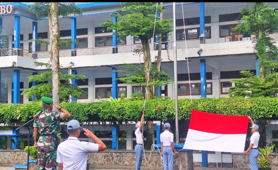 SMK Mutu Gelar Upacara Hari Pahlawan, Tebar Penghargaan Pelajar Yang Mengharumkan Nama Sekolah 