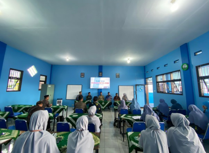 STUDI TIRU MIM MULYOSARI SUKOREJO KENDAL KE MIM PLUS LEKSONO UNGGULKAN NGAJI DAN POLISI AKHLAK