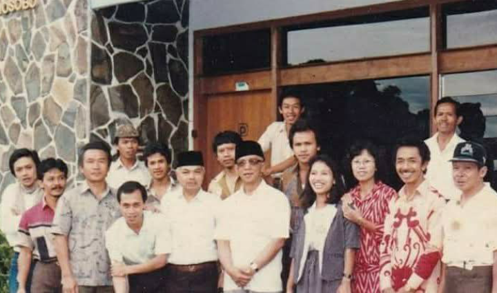RADIO PURNAMASIDI, LEGENDA RADIO DI WONOSOBO TIDAK BOLEH MATI TAPI ADAPTASI DENGAN TEKNOLOGI