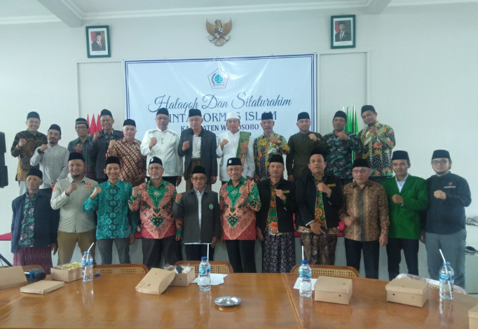 ERA POST-TRUTH TRENDING TOPIC TANTANGAN DAKWAH UMAT ISLAM