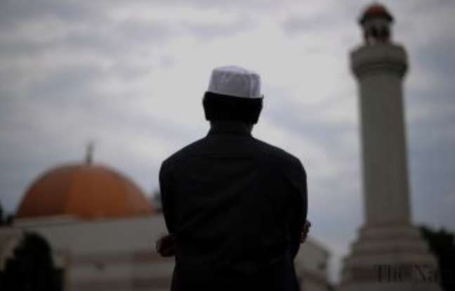 PILIH KONSERVATIF ATAU MODERNIS DALAM GERAKAN ISLAM