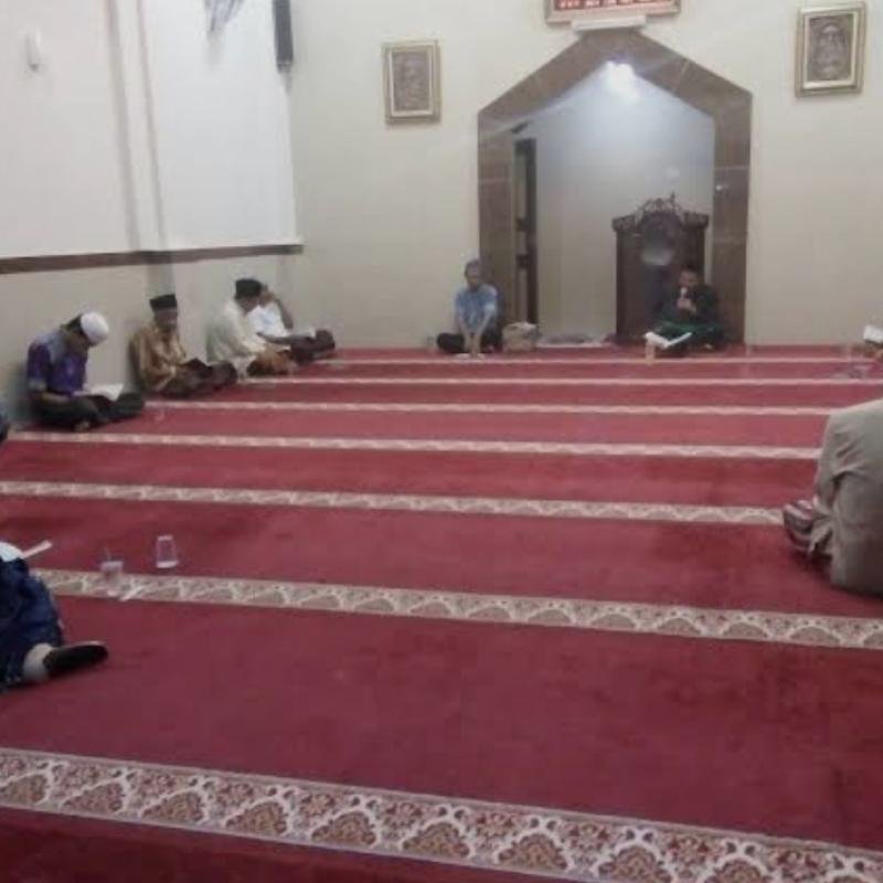 Ilmu yang Lapar di Tengah Amal yang Ramai