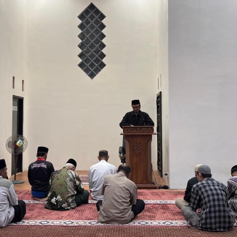 Shalat Gerhana Bulan di Masjid Ar-Rahman, Jamaah Diajak memperkuat Tauhid dan Muhasabah di Bulan Ramadan