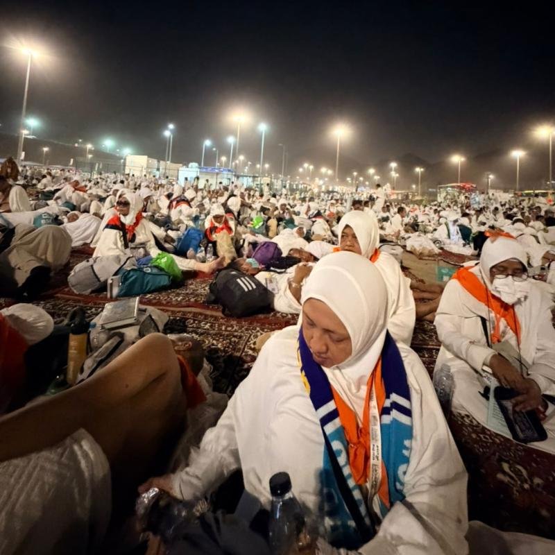 Delay, Jemaah KBIHU Gema Arafah Wonosobo Nikmati Mabit yang Sesungguhnya