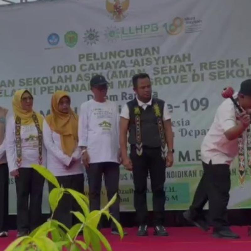 Mendikdasmen Abdul Mu'ti dan Gubernur Rudy Mas'ud Dukung Gerakan 1000 Cahaya ‘Aisyiyah Lawan Krisis Iklim