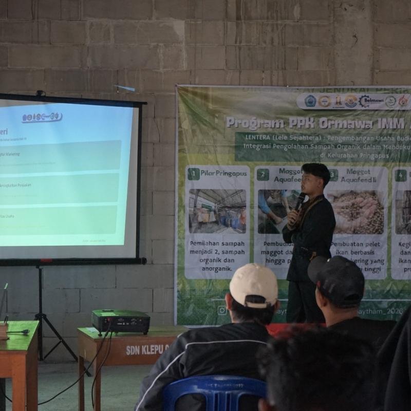 Perkuat Pemasaran Digital Produk, PPK Ormawa IMM Al Haytham Unimus Dorong Usaha Baru Warga Kelurahan Pringapus
