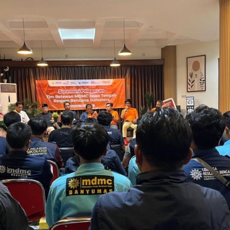 Dukung Penanganan Darurat Bencana, 28 Relawan Muhammadiyah Jateng Diberangkatkan ke Sumatera Utara