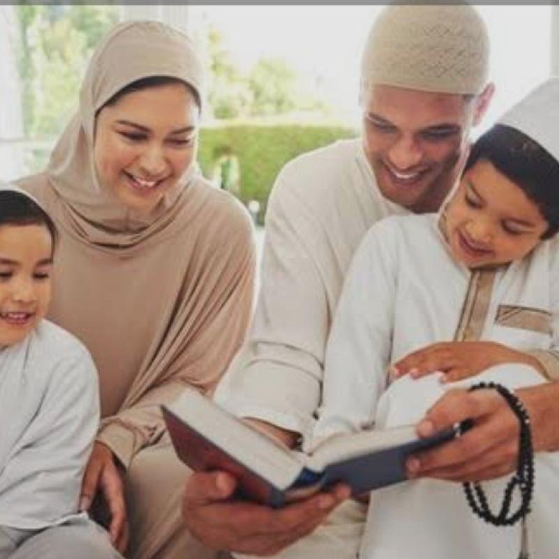 Pesan Hari Ibu : Muliakan Istri, Hargai Suami, Kunci Keluarga Sakinah