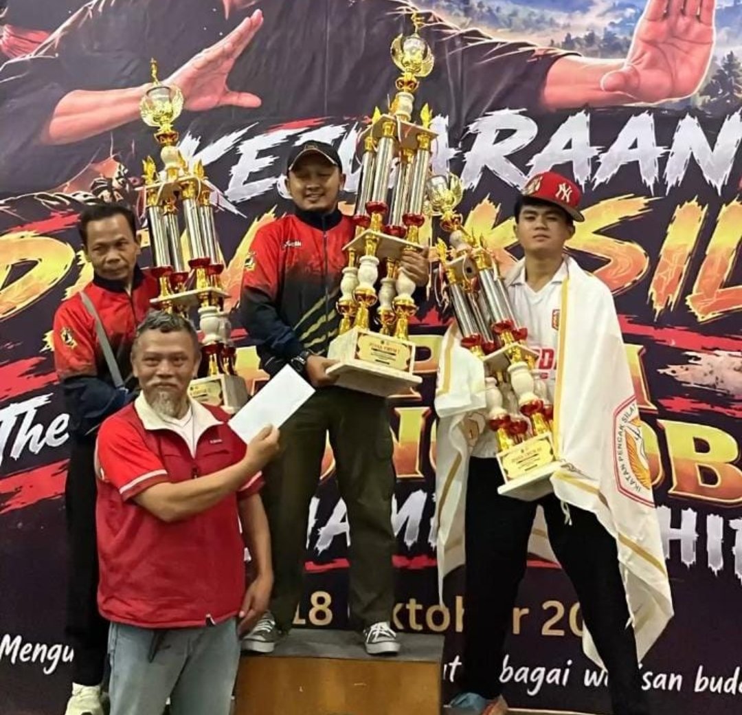 Hebat! Tapak Suci Borong Gelar Juara di Kejuaraan Pencak Silat The 1st Bupati Wonosobo Championship - Gambar 1