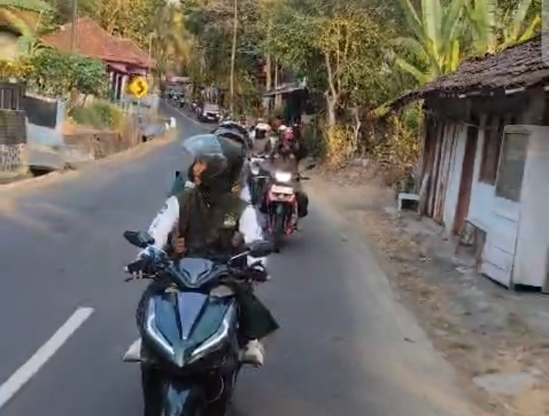 Merajut Ukhuwah dan Tadabbur Alam, BikersMu PCM Leksono Gelar Touring Edukatif ke Goa Seplawan Purworejo - Gambar 6