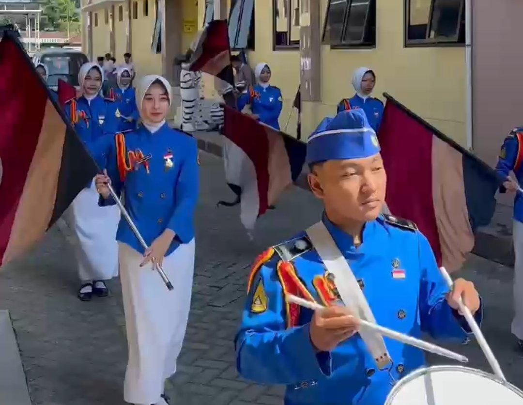 Hebat ! SMK Muhammadiyah 1 Wonosobo Mewakili Polda Jateng Dalam Ajang Defile Kapolri Cup Nasional 2026 - Gambar 3