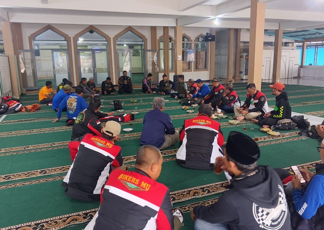 Sambut 31 BikersMu Kabupaten Bandung di Wonosobo, Ustadz Zaenuri Kupas 'Ayat Touring' Qs. Al-Mulk 15 - Gambar 10
