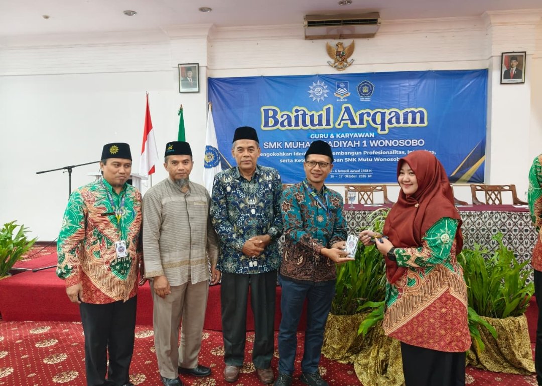 Kokohkan Ideologi Kader, SMK Mutu Wonosobo Gelar Baitul Arqam Guru dan Karyawan  - Gambar 3