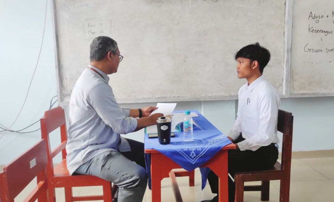 Lulus Siap Kerja! SMK Mutu Wonosobo Uji Mental Pelajar Lewat Wawancara DUDI - Gambar 6