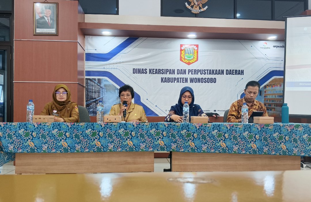 Selamatkan Jejak Peradaban, Arpusda Wonosobo Gelar Sosialisasi dan Digitalisasi Naskah Kuno - Gambar 3