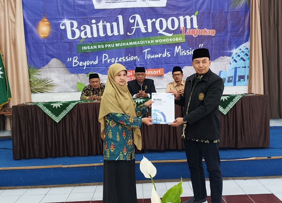 Gelar Baitul Arqam Lanjutan, RS PKU Muhammadiyah Wonosobo Dorong Insan Kesehatan Bekerja Melampaui Profesi Menuju Misi - Gambar 7