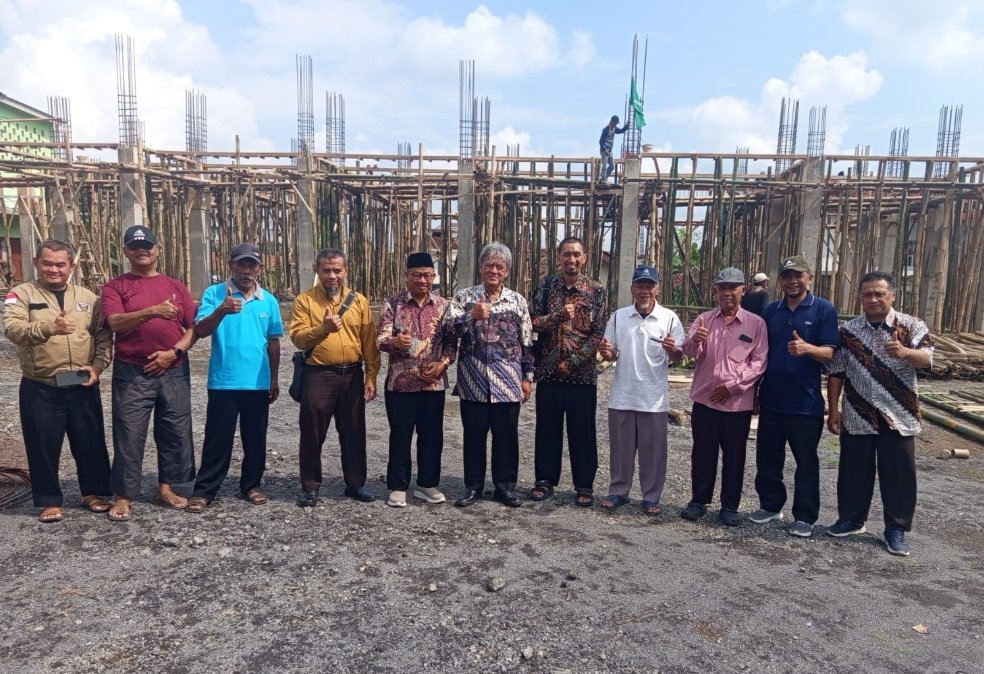 Inspiratif! Serahkan Bantuan Rp 25 Juta, BPH UMS: Pembangunan di Muhammadiyah Bisa Jalan Tanpa Modal - Gambar 1