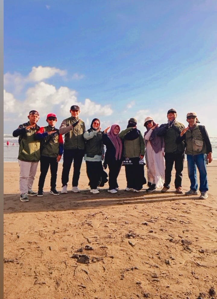Meriah ! 208 Anggota Bikersmu Chapter Wonosobo Gelar Touring ke-8 Menuju Pantai Jetis Cilacap - Gambar 5