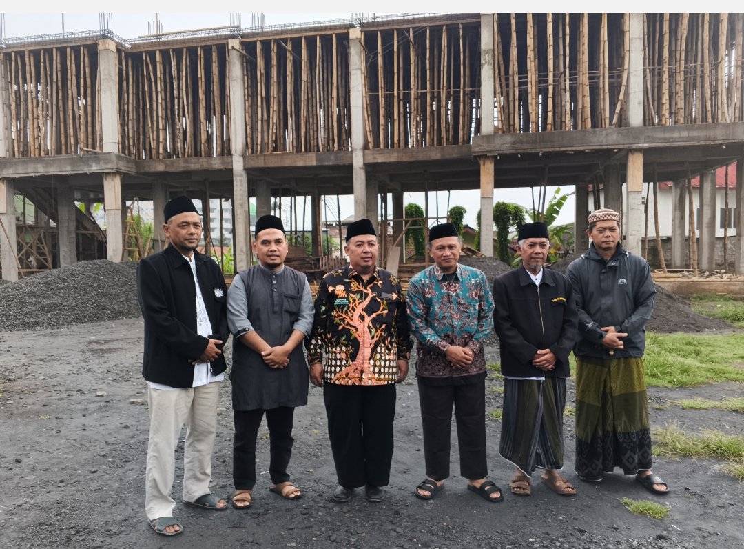 Kajian Ahad Pagi PCM Mojotengah: Ustadz Jamaludin Ahmad Jelaskan Konsep Ihsan dan Dorong Masjid Jadi Pusat Peradaban - Gambar 11