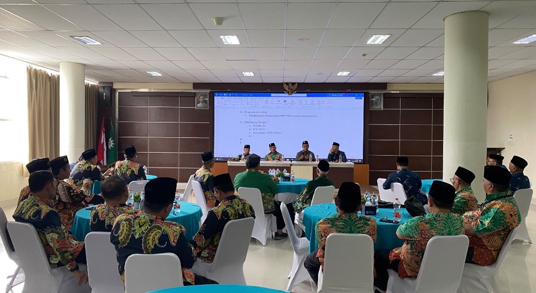 Jangan Biarkan Muhammadiyah Kehilangan Ruh Perjuangan, Ini Pesan Penting PWM Jateng Dalam Rakor PDM/PDA Se-Kedu Raya di Wonosobo - Gambar 3