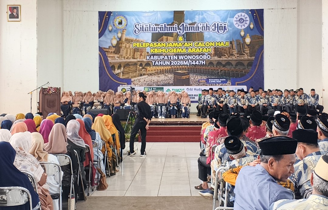 Ribuan Jamaah Hadir Dalam Silaturahmi Jamaah Haji dan Pelepasan Calon Jamaah Haji KBIHU Gema Arofah Tahun 2026 - Gambar 7