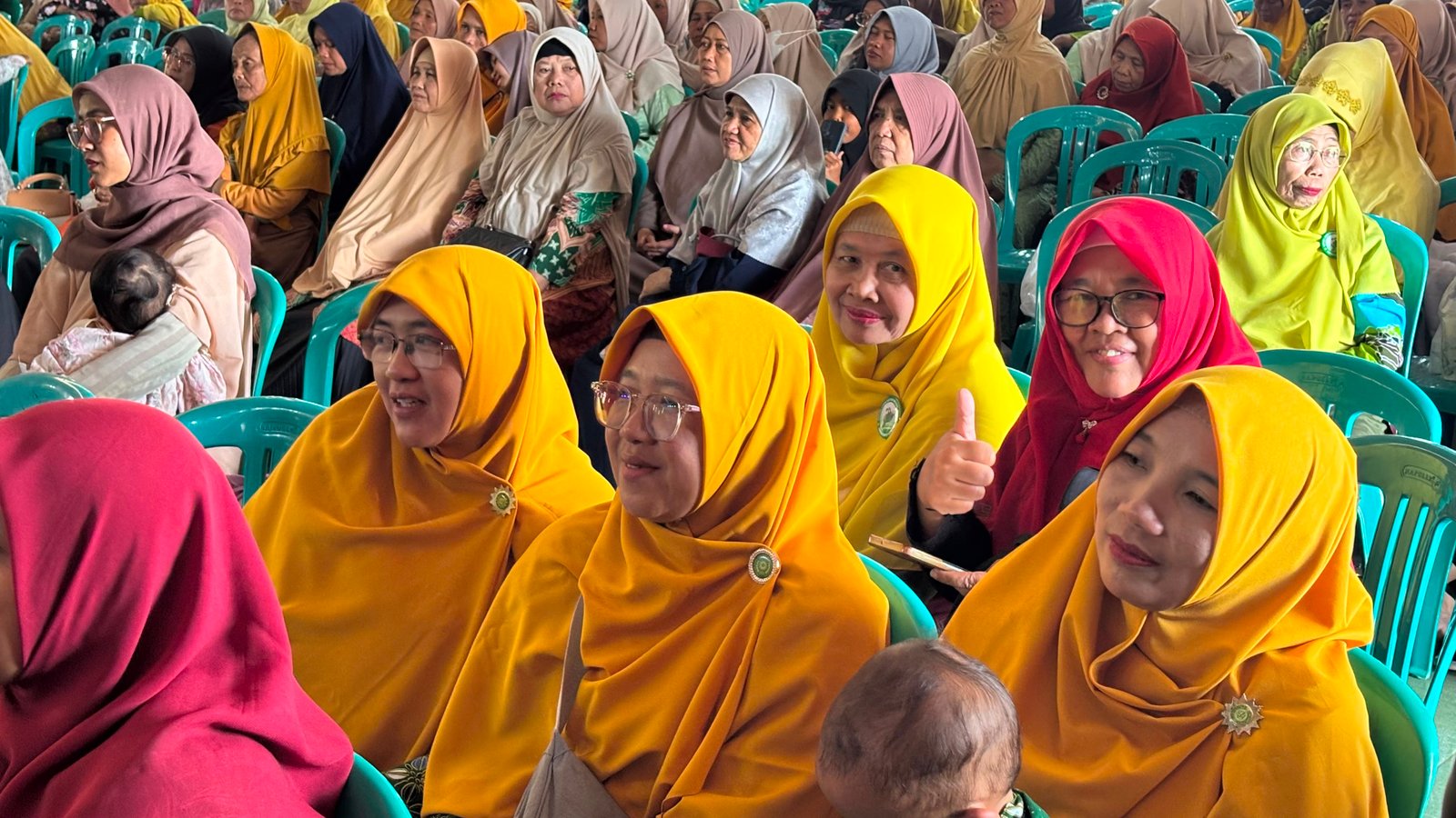 Pengajian Triwulan PCM Selomerto Hadirkan 1.000 Jemaah, Bahas Ukhuwah hingga Angka Anak Putus Sekolah - Gambar 11