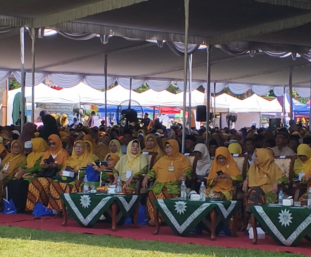 Puluhan Ribu Peserta Padati Wisata Dakwah ‘Aisyiyah se-Karesidenan Kedu di Magelang - Gambar 1