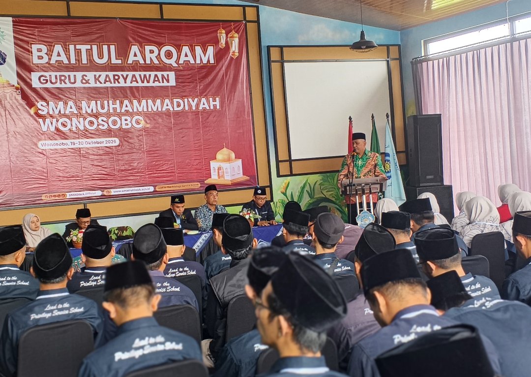 3 Pesan Bermakna Ketua PDM Wonosobo dalam Baitul Arqam SMA Muhammadiyah Wonosobo - Gambar 8