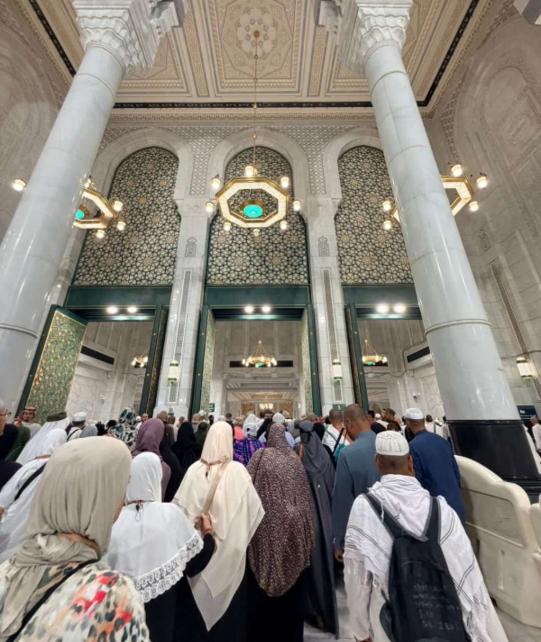 Menjemput Berkah di Sepertiga Malam, Jemaah KBIHU Gema Arafah Rampungkan Tawaf Ifadah di Bawah Langit Purnama Makkah - Gambar 1