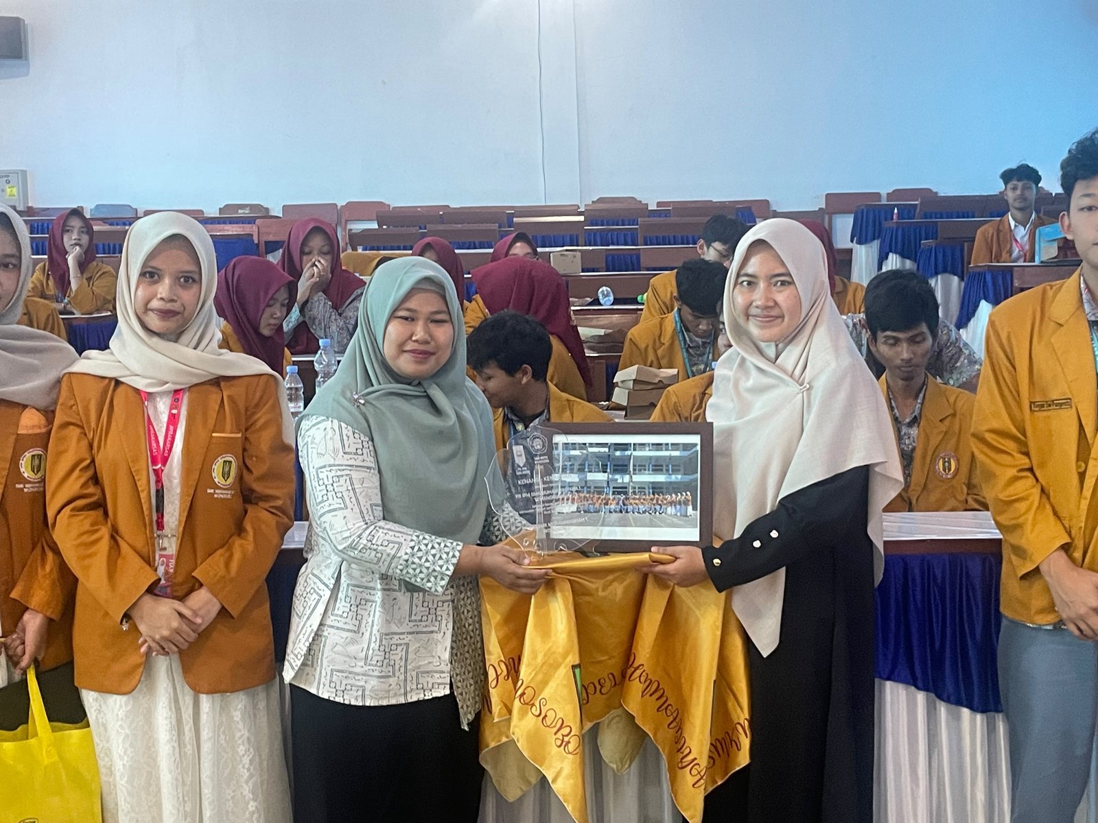 Perkuat Perkaderan PR IPM SMK Mutu Temanggung Studi Banding ke PR IPM SMK Mutu Wonosobo  - Gambar 14