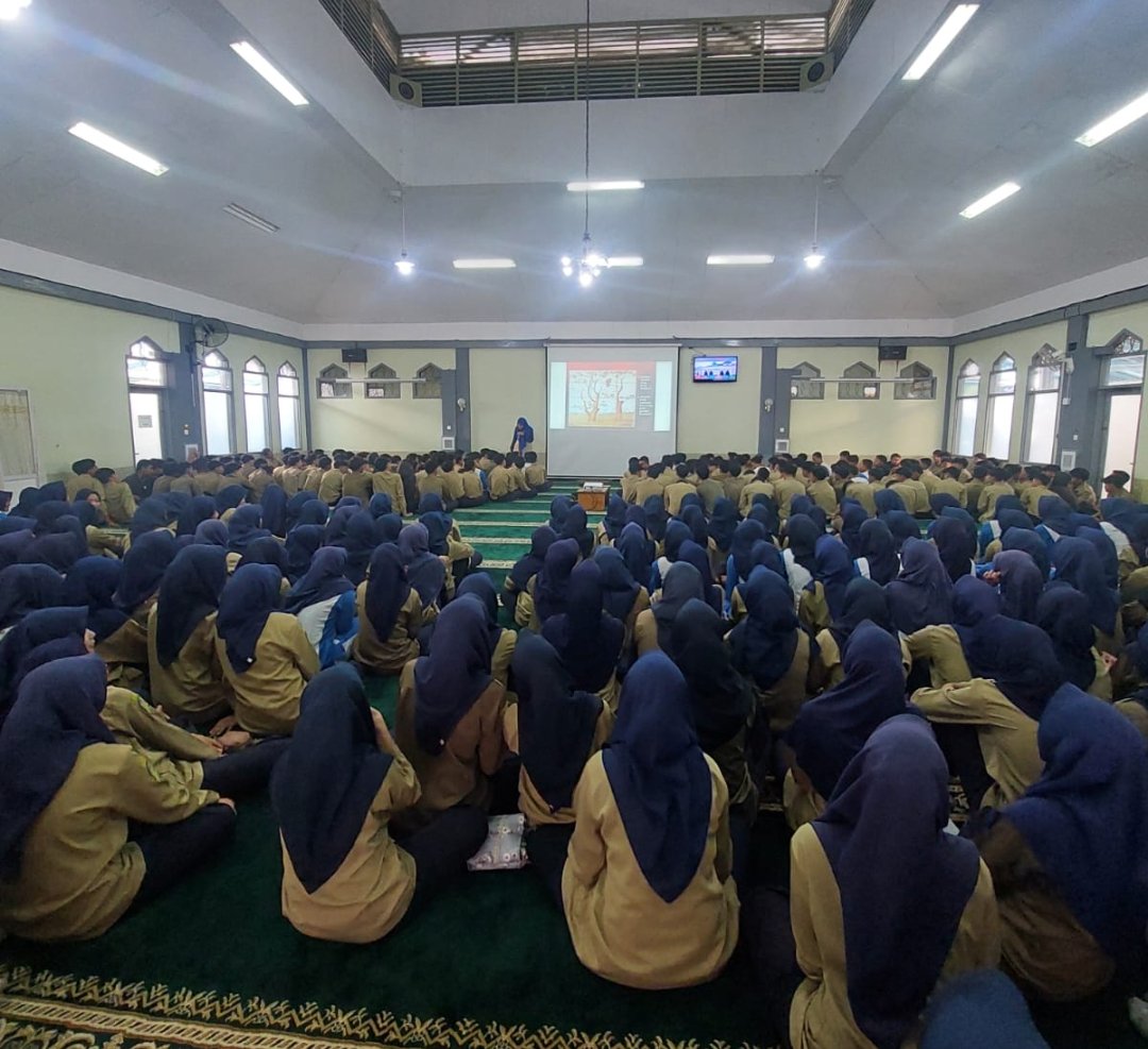 BIKKSA PDA 'Aisyiyah Wonosobo Kembali Gelar Kunjungan Ketiga Goes to School Tahun 2026 di SMADIWA - Gambar 3