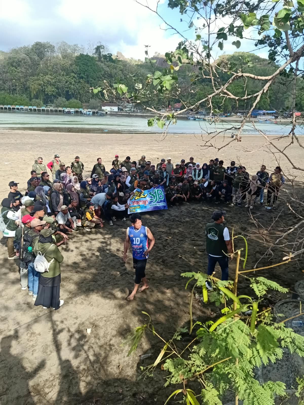 Meriah ! 208 Anggota Bikersmu Chapter Wonosobo Gelar Touring ke-8 Menuju Pantai Jetis Cilacap - Gambar 2