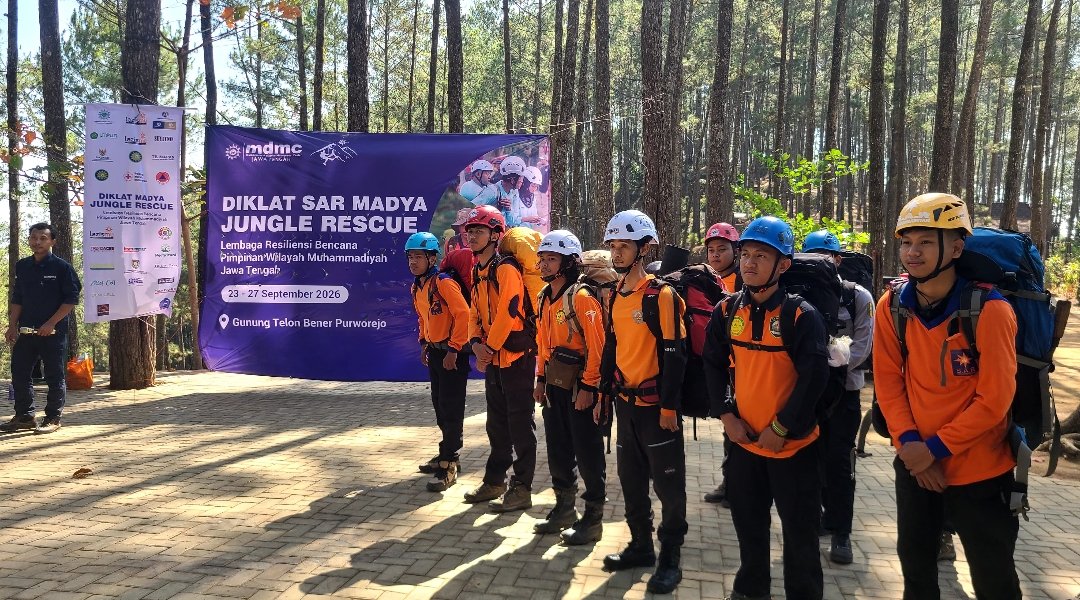 Taklukan Medan Terjal Purworejo, 15 Relawan SAR Muhammadiyah Ikuti Diklat Jungle Rescue   - Gambar 2
