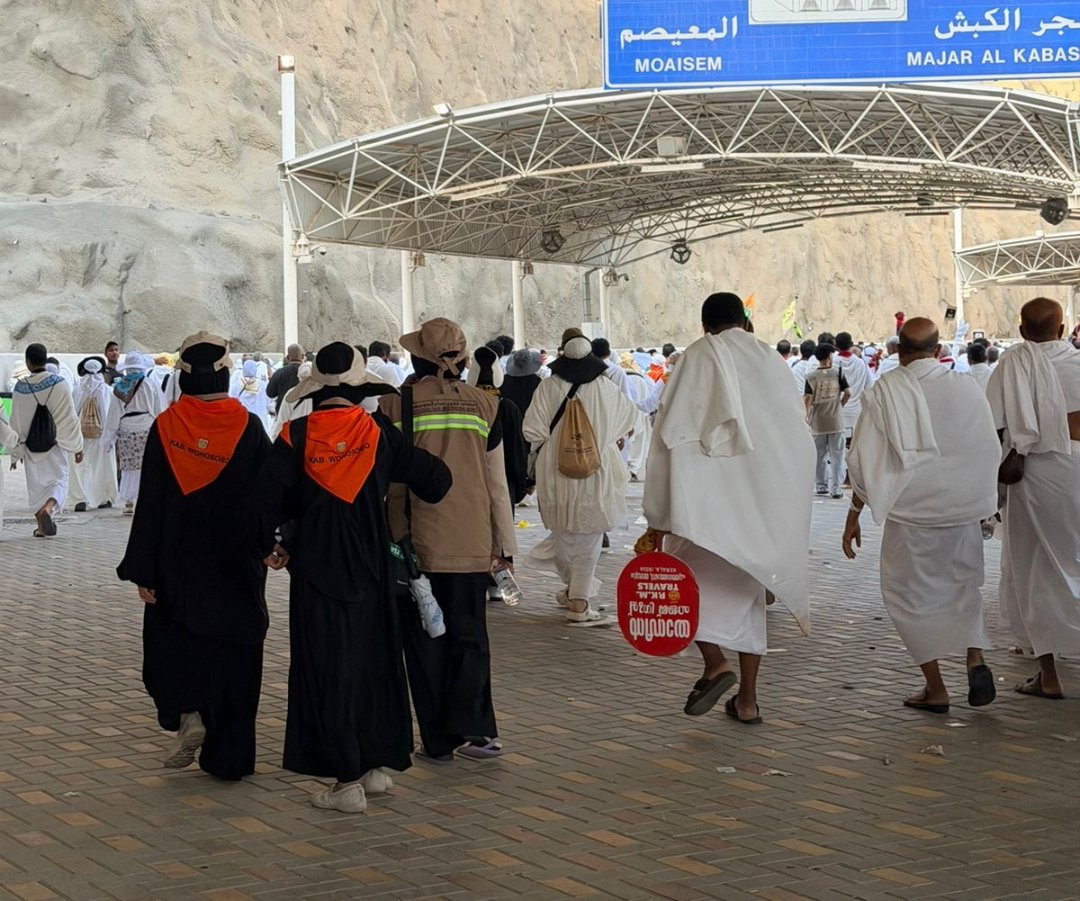 Tiba di Mina, KBIHU Gema Arafah Wonosobo Bagi Jemaah Jadi Tiga Skema Lontar Jumrah - Gambar 7