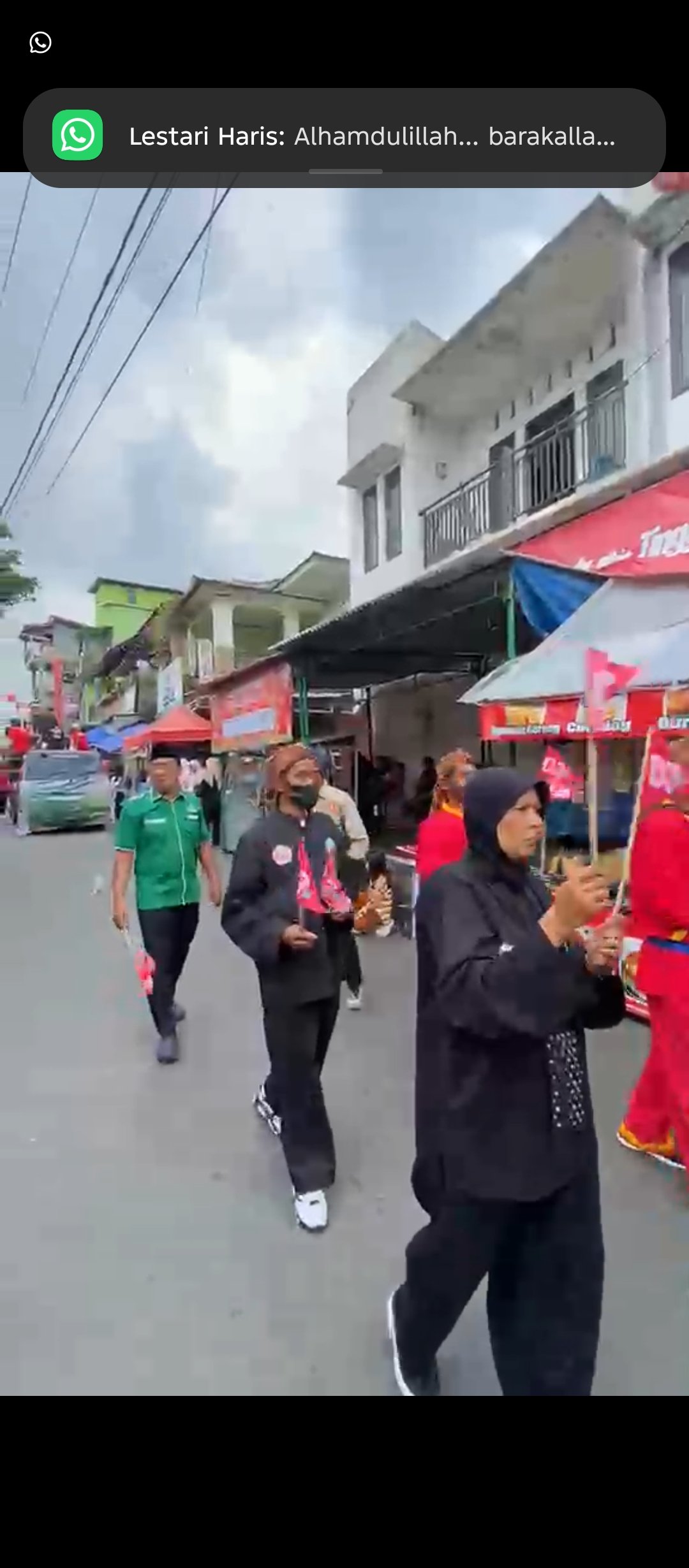Wujudkan Ukhuwah Islamiyah, Sinergi KOKAM dan Banser Amankan Karnaval Budaya PPTQ Al-Asy'ariyyah Kalibeber - Gambar 8