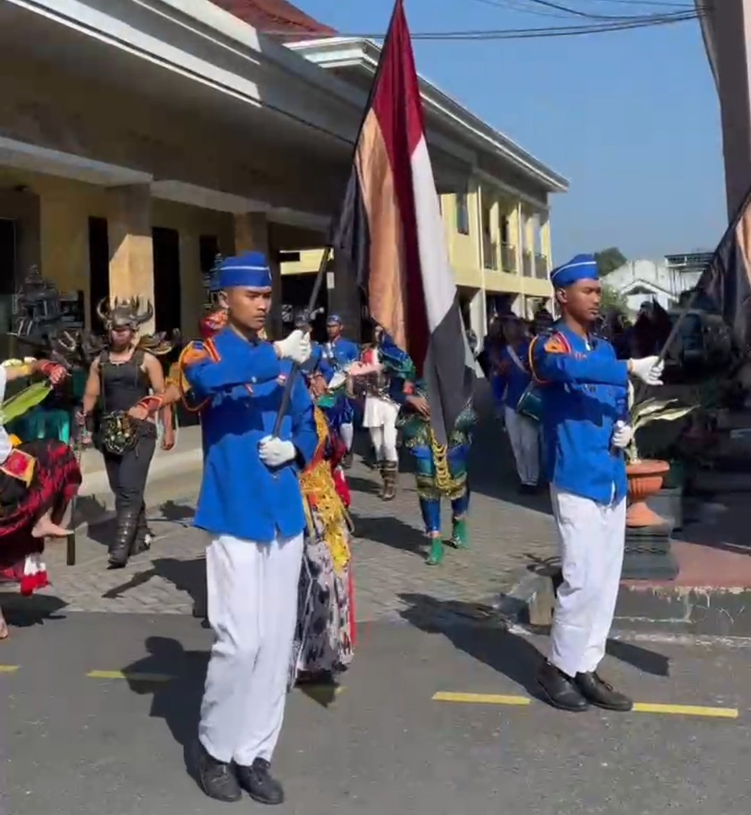 Hebat ! SMK Muhammadiyah 1 Wonosobo Mewakili Polda Jateng Dalam Ajang Defile Kapolri Cup Nasional 2026 - Gambar 4