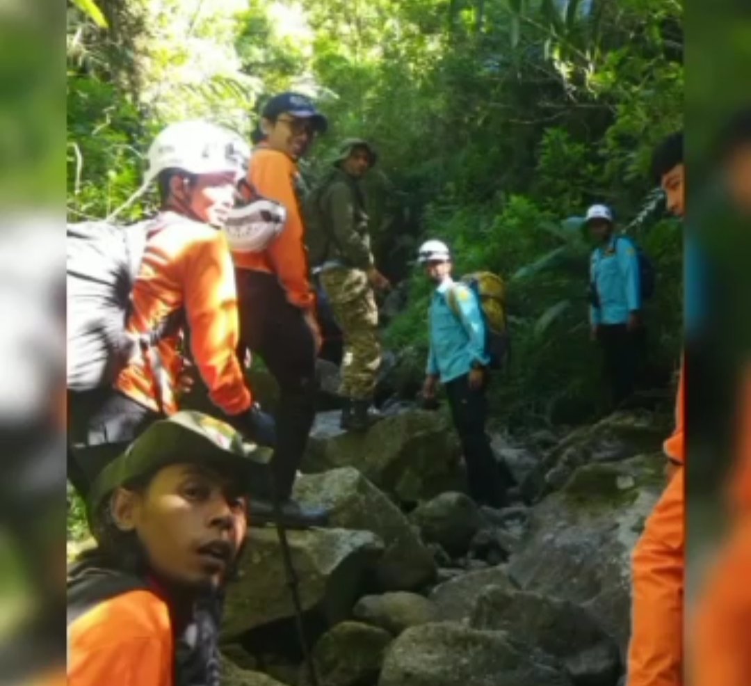 Tragis! Dua Remaja yang Hilang di Gunung Bismo Wonosobo Akhirnya Ditemukan Meninggal di Bawah Air Terjun - Gambar 2