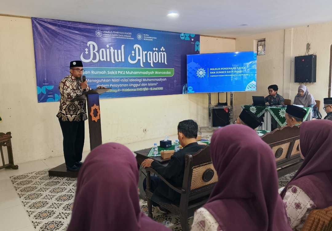 Meneguhkan Ideologi dan Pelayanan Unggul Islami, Puluhan Karyawan RS PKU Muhammadiyah Wonosobo Ikuti Baitul Arqam di Lodji Marong - Gambar 5