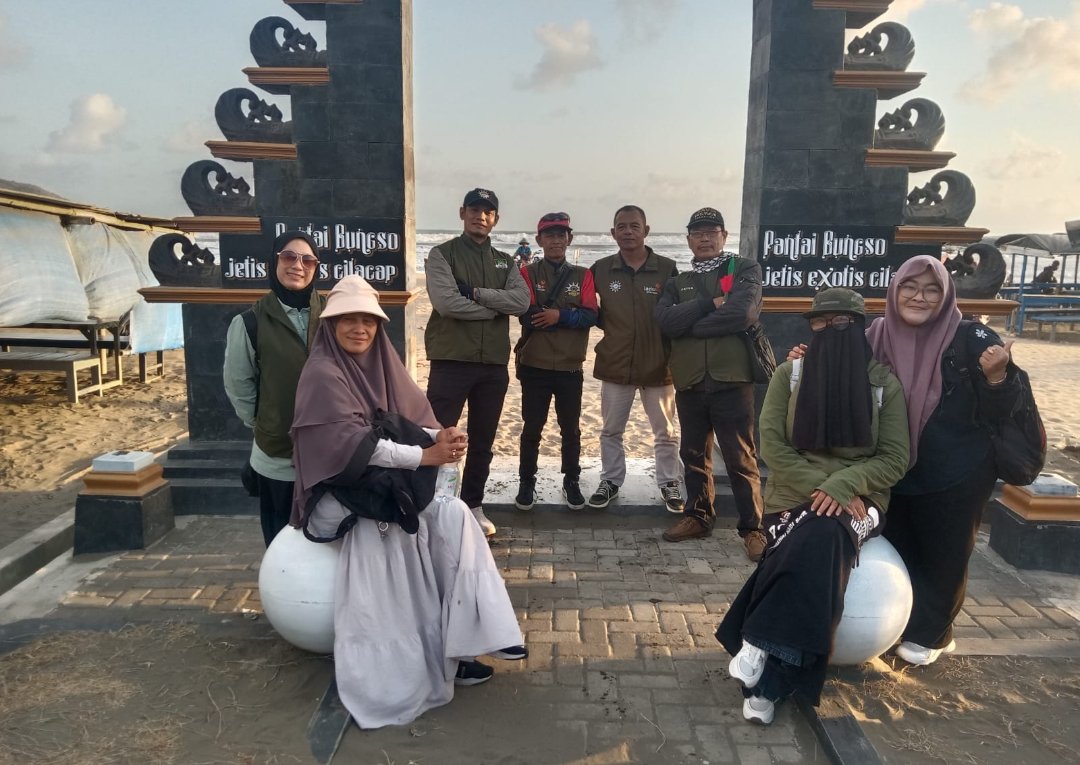Meriah ! 208 Anggota Bikersmu Chapter Wonosobo Gelar Touring ke-8 Menuju Pantai Jetis Cilacap - Gambar 6