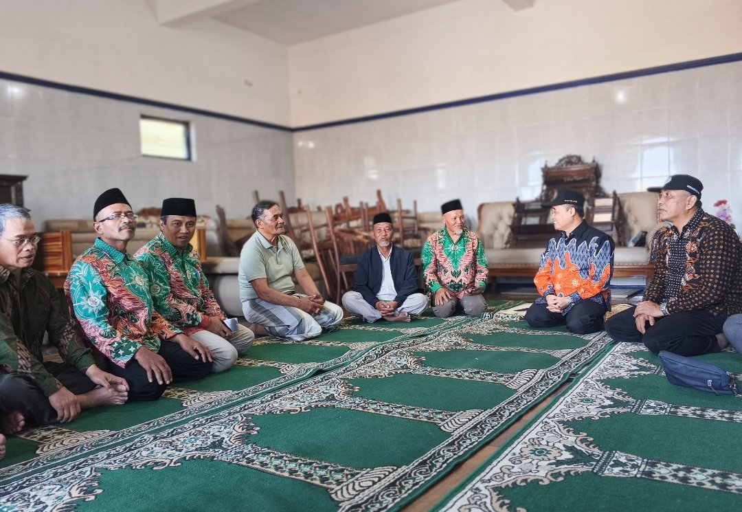 Ketua PWM Jateng Hadiri Pengajian Pimpinan PDM Wonosobo, Tekankan Penguasaan Aset dan Pemahaman Syariat, Fiqih dan Budaya - Gambar 13