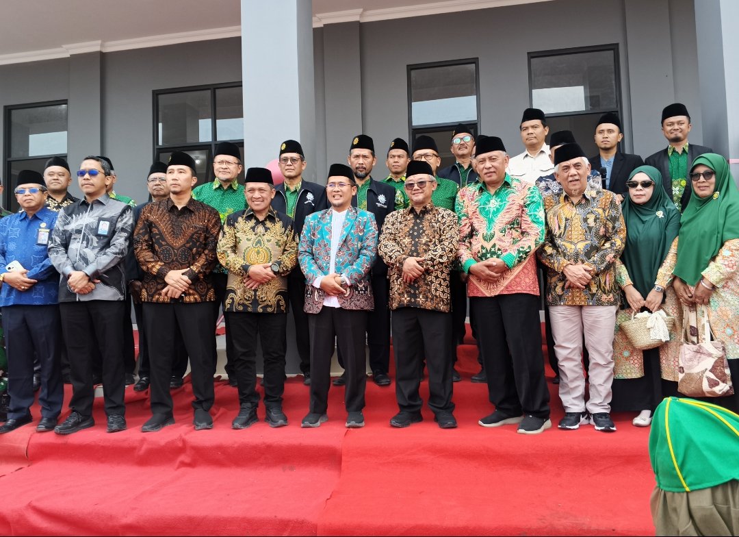 Mendikdasmen Resmikan Ponpes Modern MBS PCM Kertek, Tekankan Pentingnya Fitrah dan Investasi Ilmu - Gambar 2