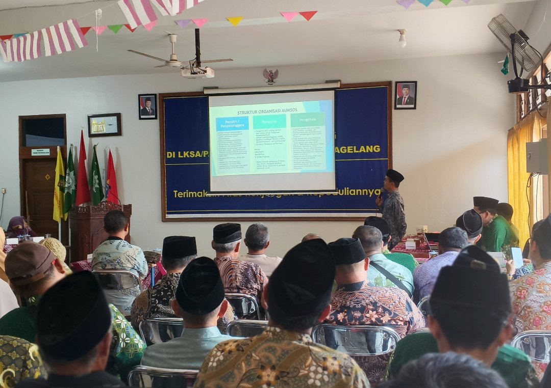Standarisasi Pelayanan, LKSA Muhammadiyah-Aisyiyah se-Karesidenan Kedu Gelar Bimtek Indeks Kinerja AUMSos - Gambar 3