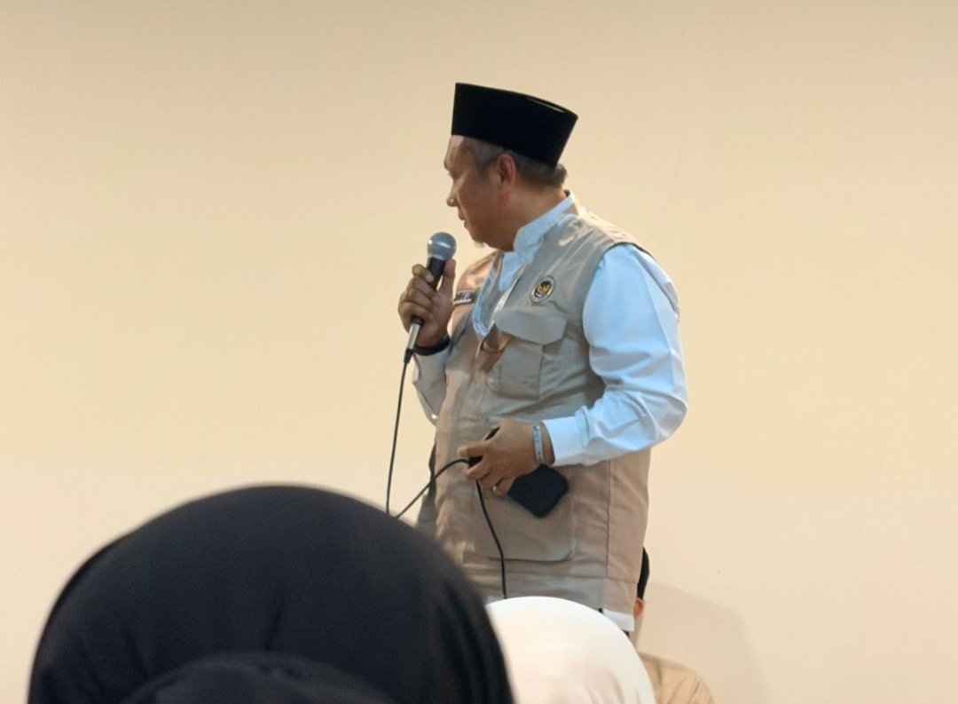 Gelar Pembinaan Manasik di Sektor 8, Ustd Dr Fathurahman Kamal Kupas Tuntas Kiat Raih Haji Mabrur  - Gambar 2